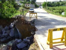 Prefeitura de Santo Antonio do Monte decreta situação de emergência foto 02 - comdec